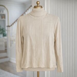 Doncaster Signature 80% Silk Cream Ribbed Turtleneck Sweater Medium